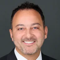 Dr Sherief Elsayed, Consultant Spinal Surgeon in Dubai
